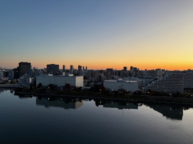 間もなく日の出「なるようになる」